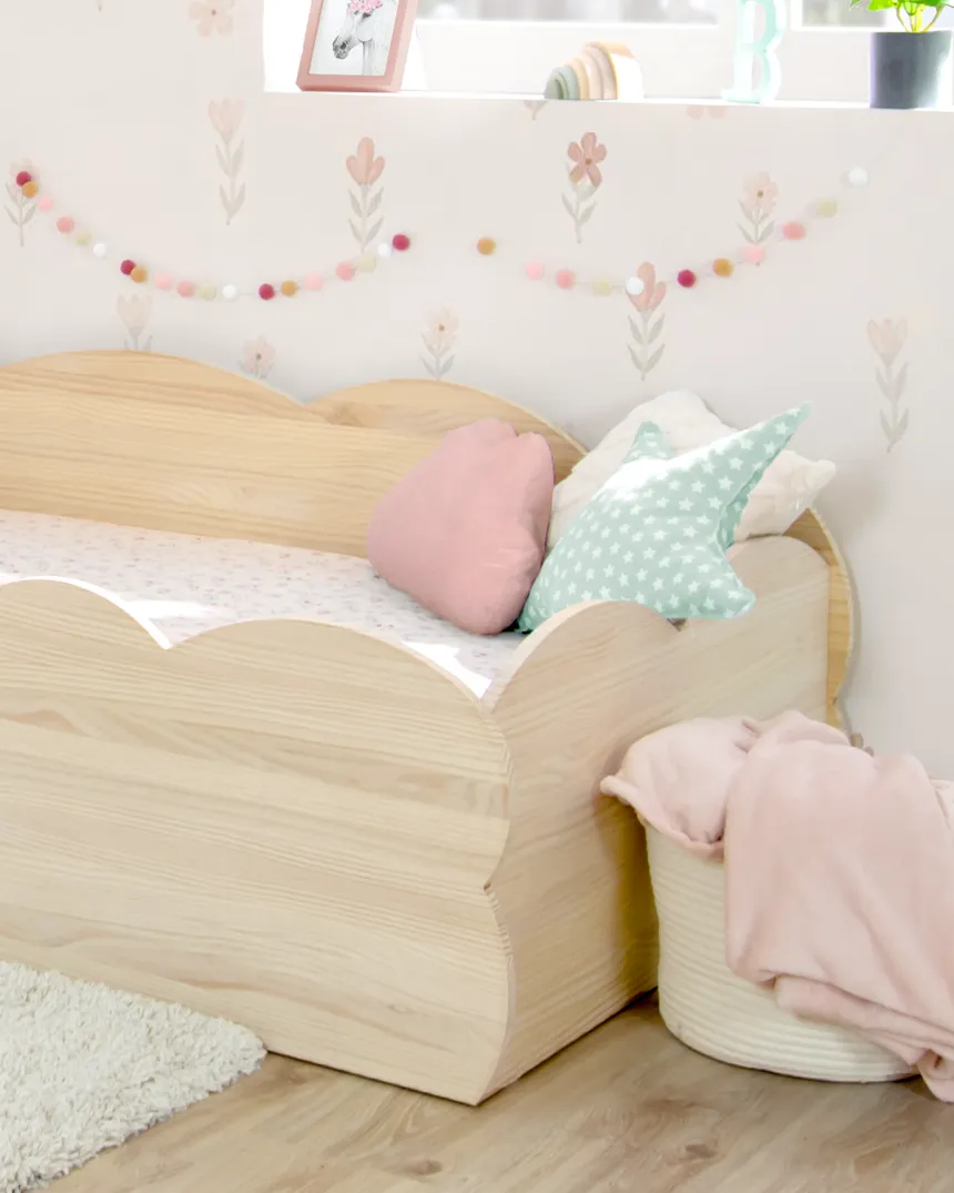 Lit Montessori Nuage en bois naturel - Livraison rapide