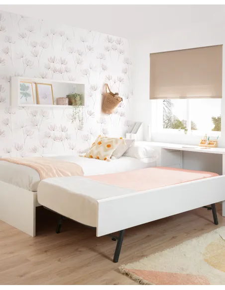 Lit gigogne ado blanc pied bas et lit inférieur déplié.