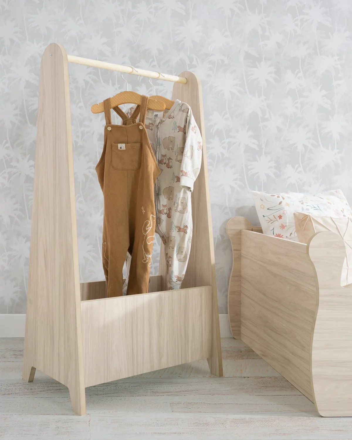 Portant à Vêtements Vintage Cuivre Et Bois – Style Rétro Industriel