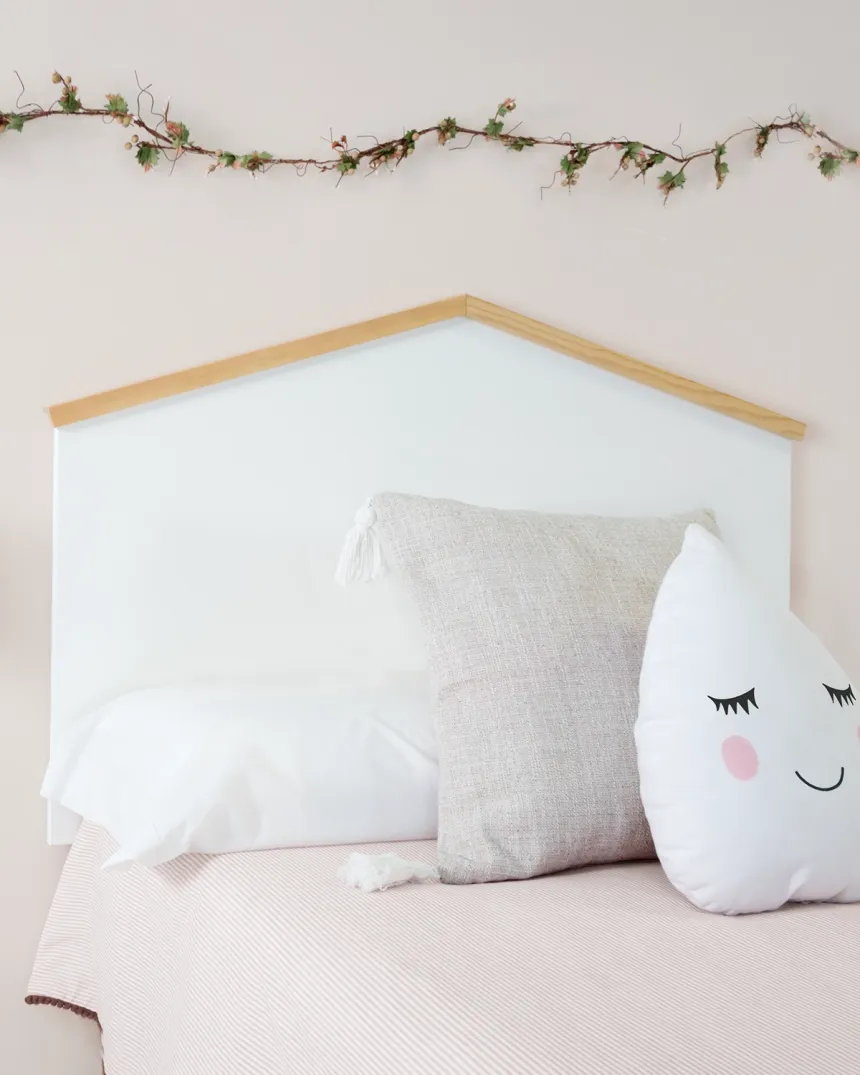 Tête de lit enfant Cabane Scandinave - Livraison rapide
