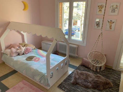La chambre de notre cliente avec le lit Montessori Cabane