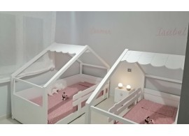 Chambre jumelle avec lit cabane 